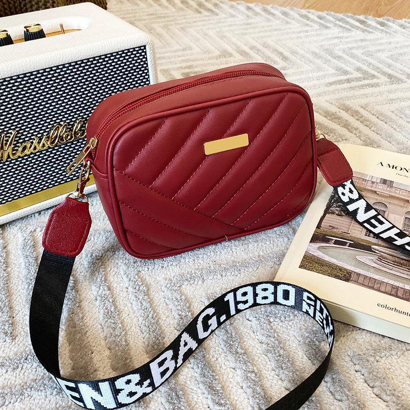 Chic & Stylish: The Perfect Crossbody Bag for Every Girl